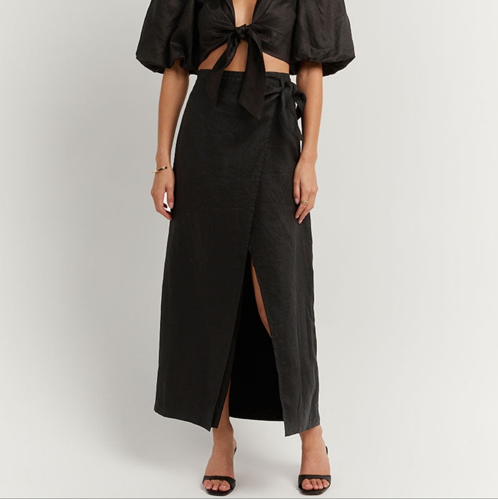 Dissh linen wrap skirt